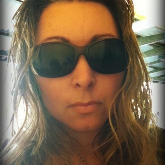 Meet your Posher, Tineke - Picture 2 of 5